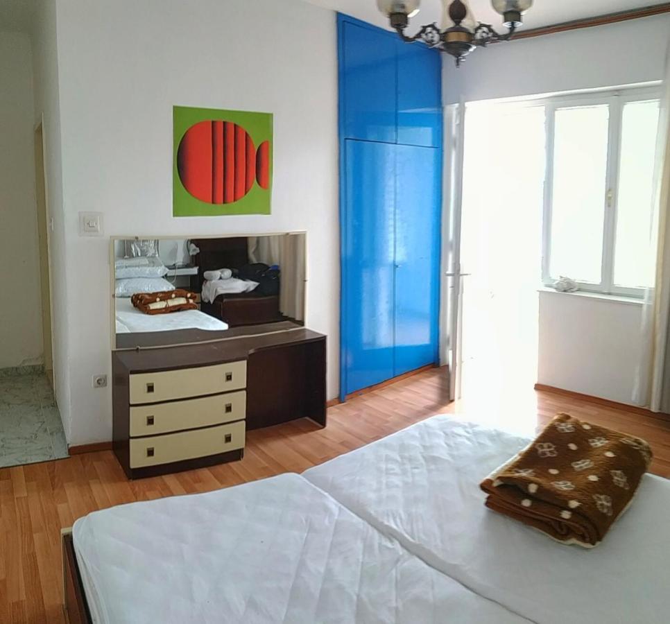 Апартаменты Brela Beach Retreat Экстерьер фото